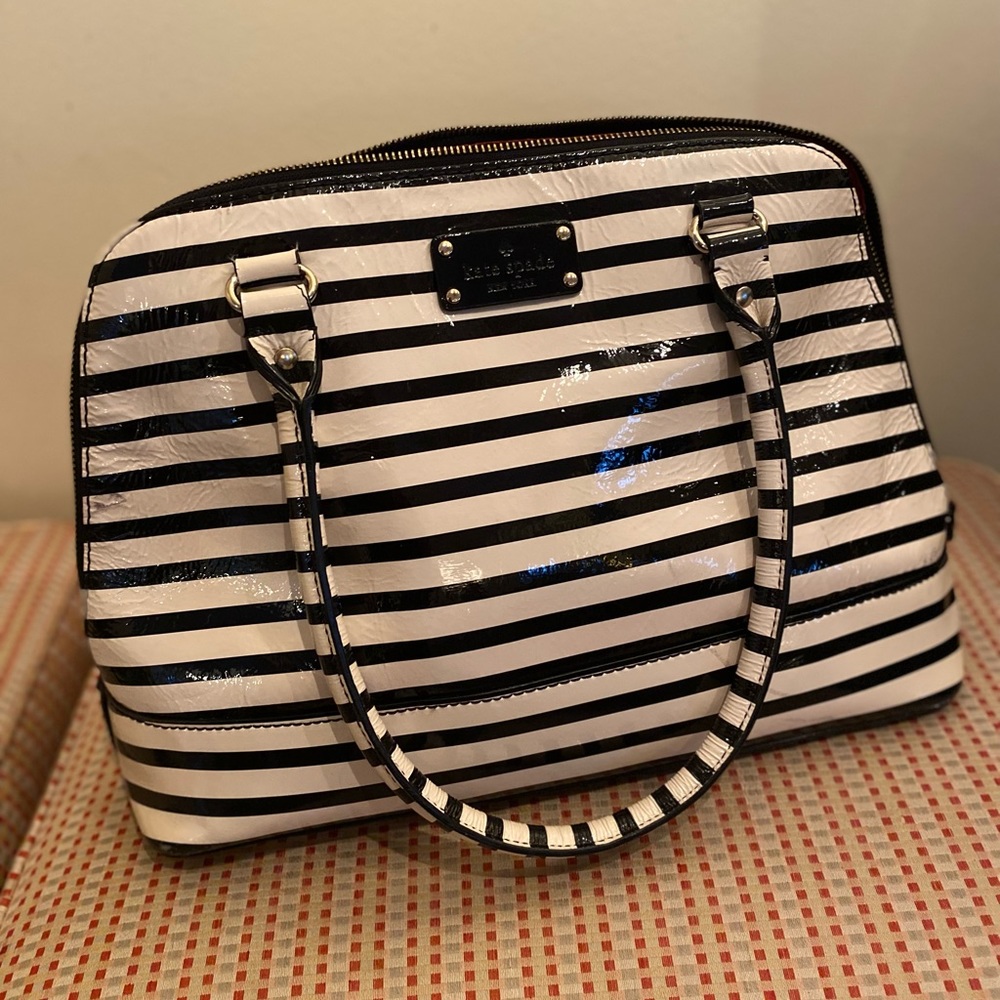Kate Spade Wellelsley Rachelle Bag Patent Black & Cream Stripes